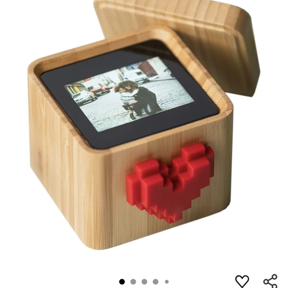 Lovebox Heart Messenger with Bamboo Finish